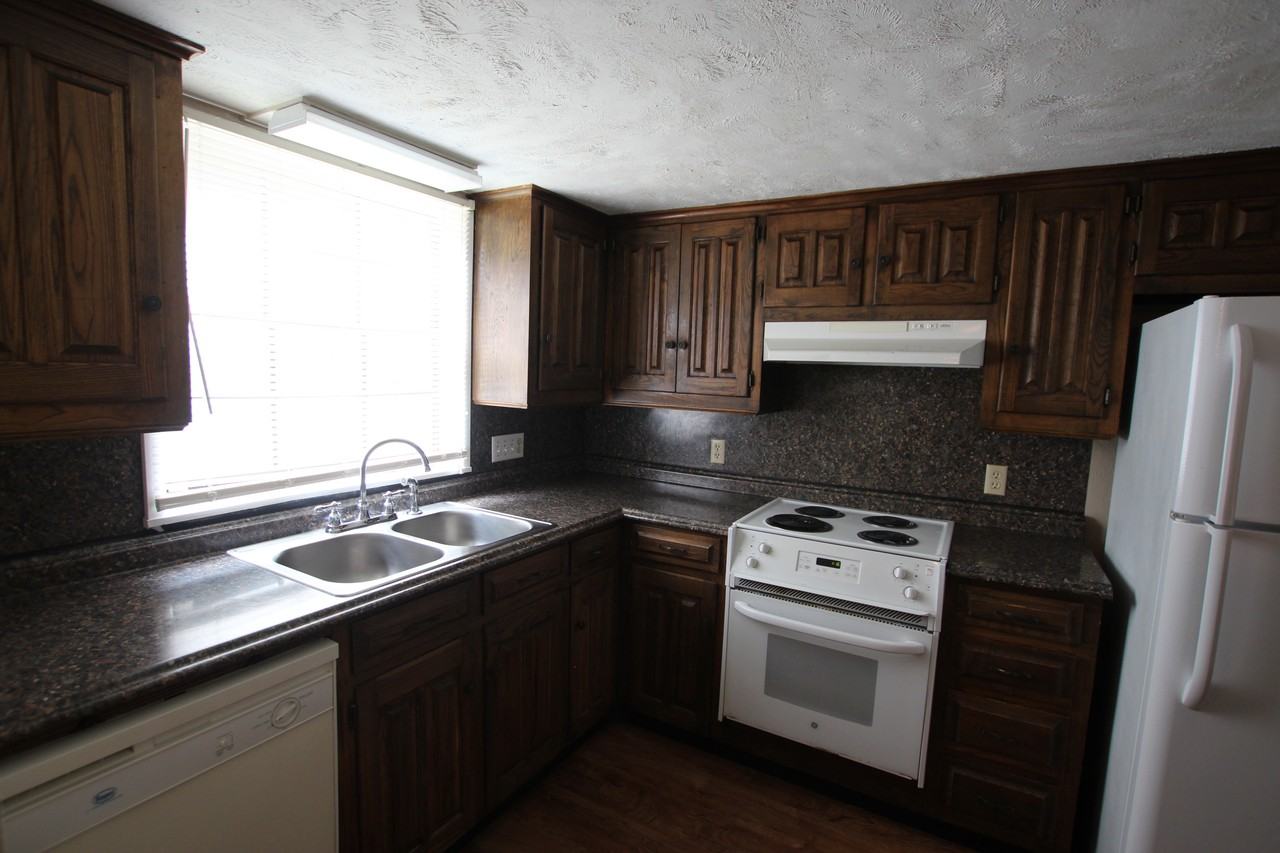 Delmar Dr. 2510/2512 - Photo 2 of 20