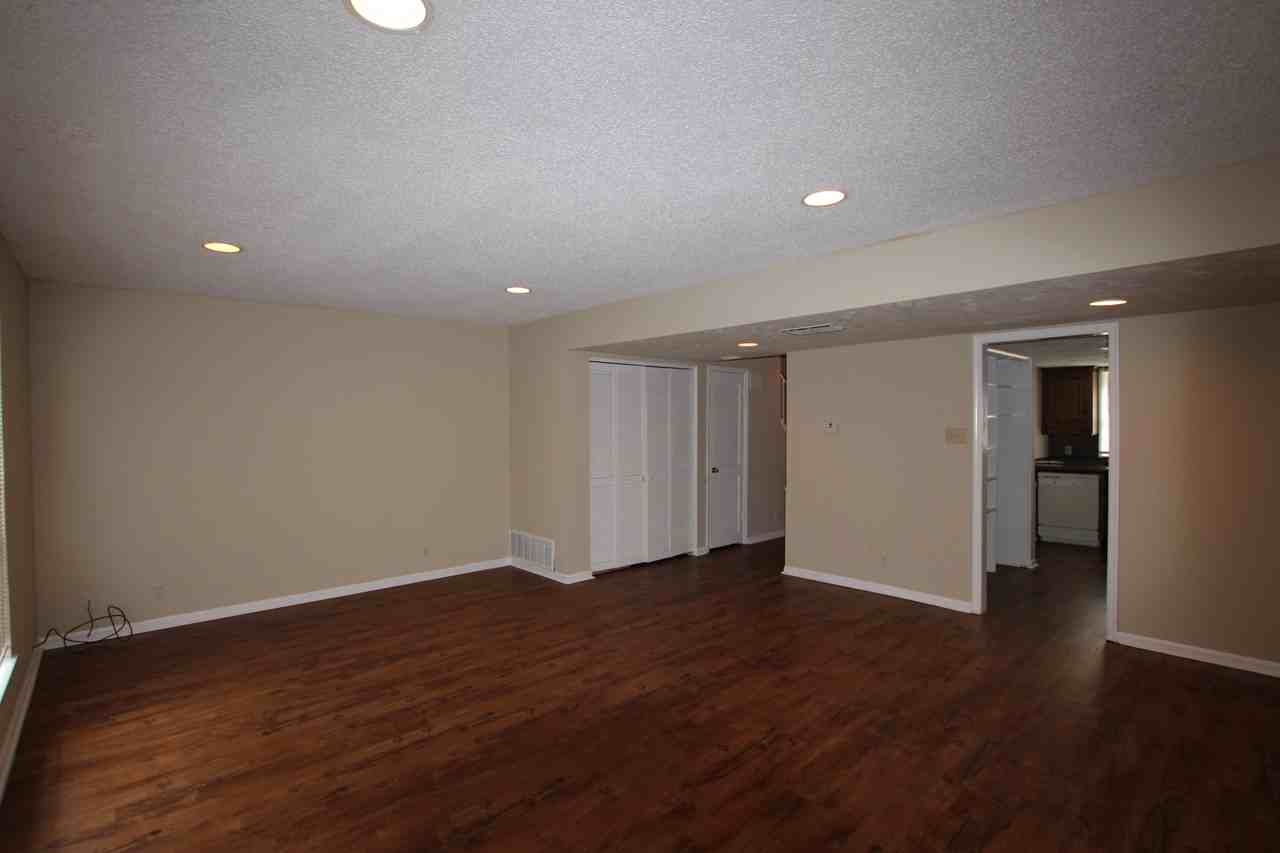 Delmar Dr. 2510/2512 - Photo 7 of 20