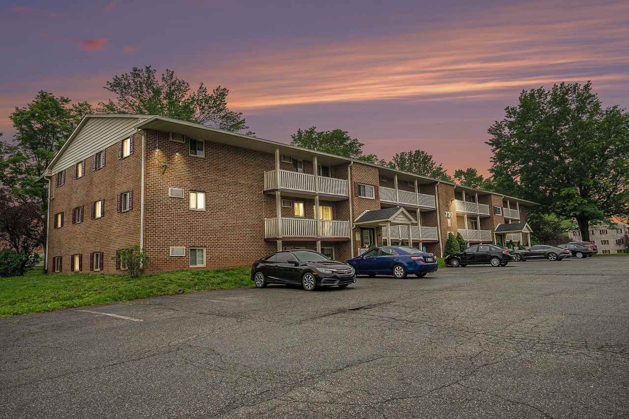 Almont Terrace Apartments - Photo 2 of 50