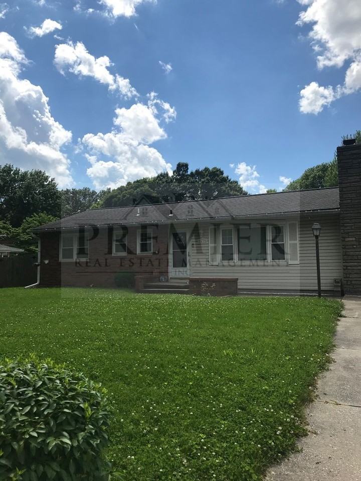 2612 Baker Rd - Photo 3 of 28