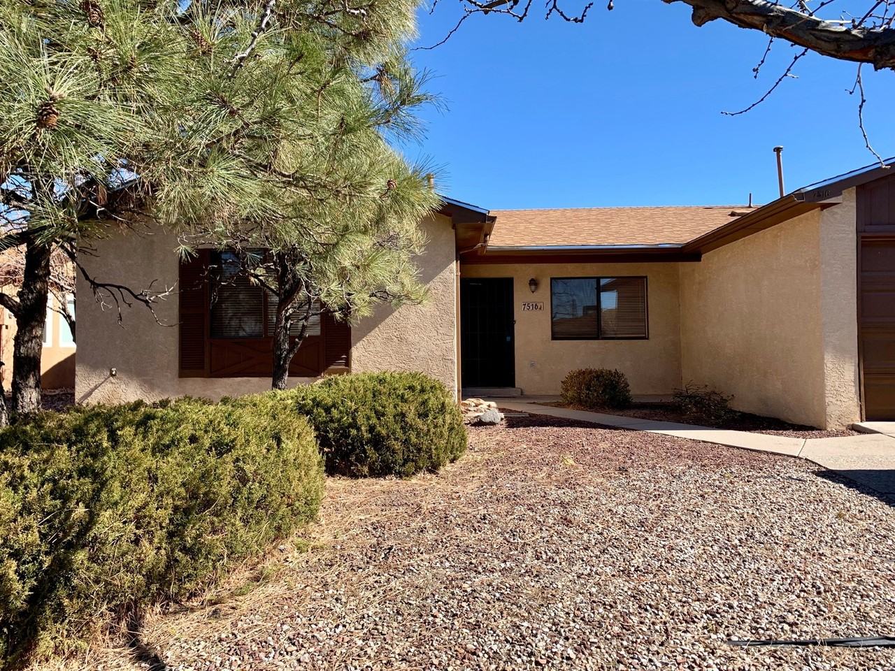 7516 Republic Dr Ne - Photo 2 of 18