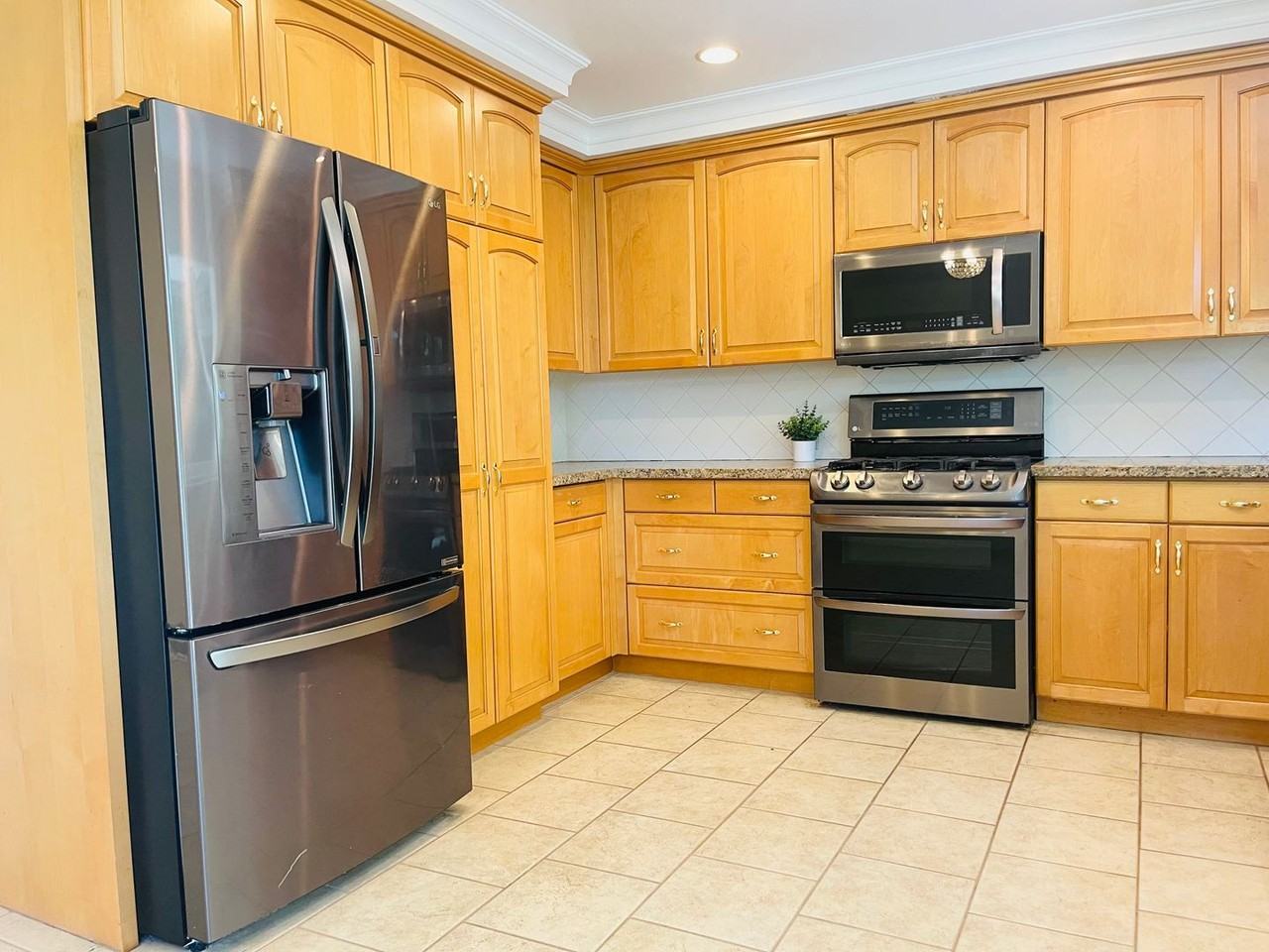 2833 Cedar Wood Pl - Photo 5 of 26
