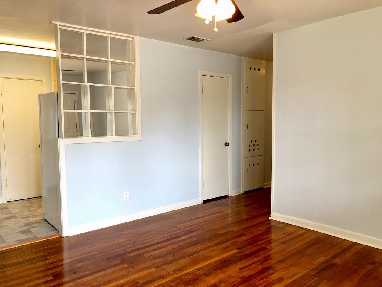 3210 Itasca St - Photo 3 of 9