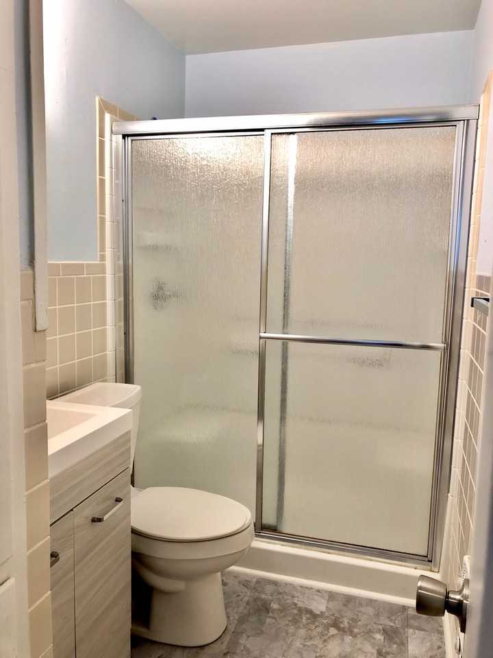 3210 Itasca St - Photo 5 of 9