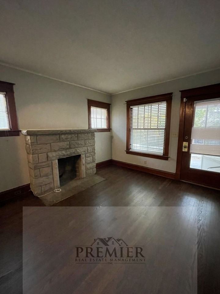 4545 Fairmount Ave - Photo 7 of 29