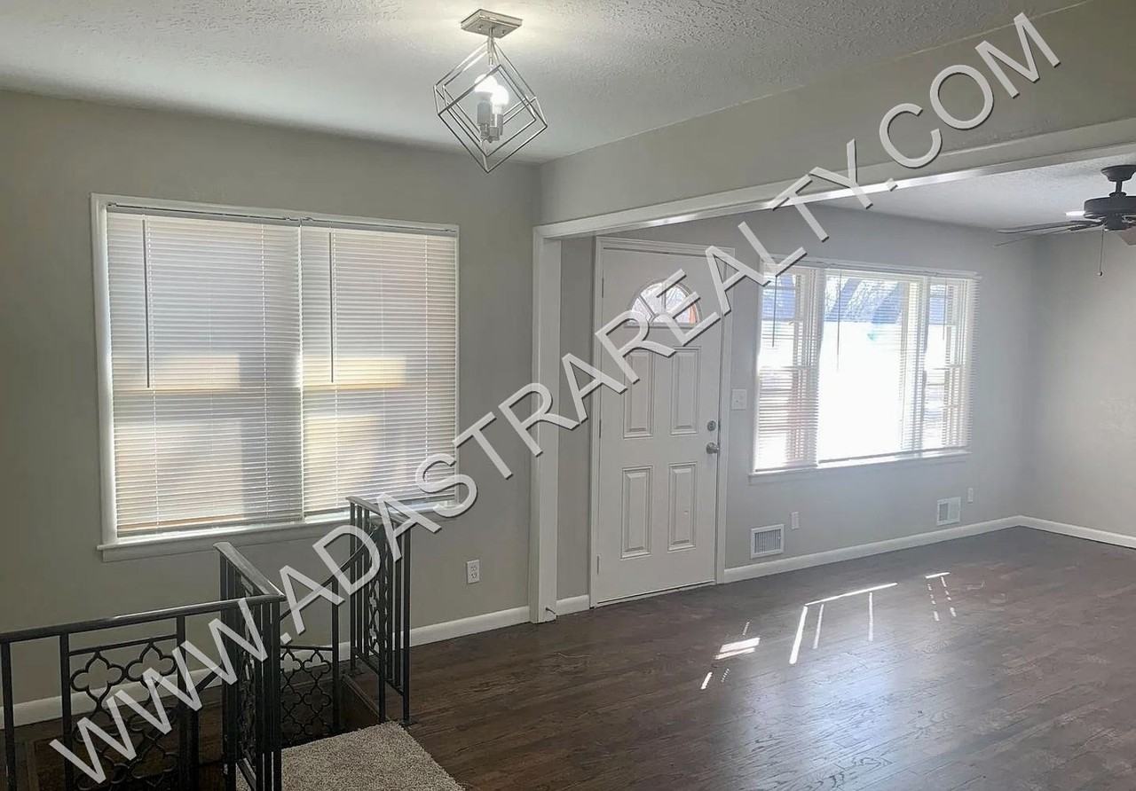 6200 Northern Ave - Photo 4 of 20
