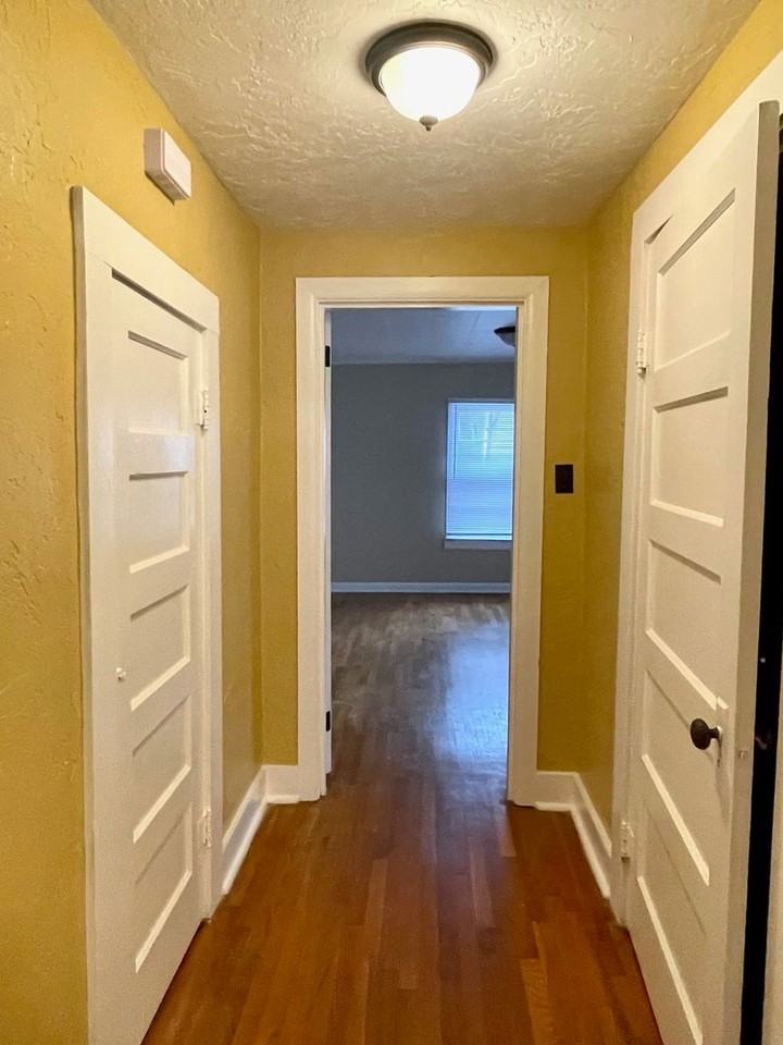 255 Highview St - Photo 5 of 8