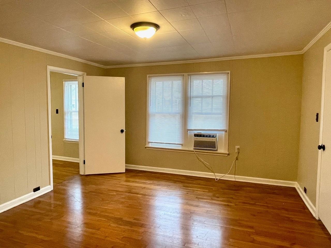 255 Highview St - Photo 6 of 8
