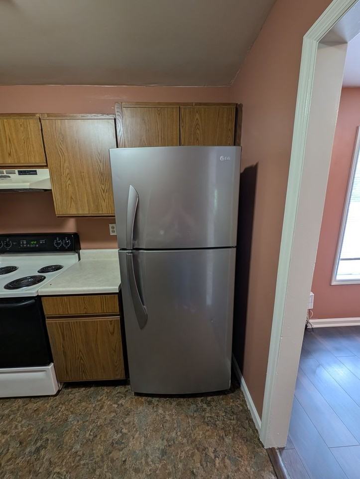 4208 Chalet Cir Nw - Photo 4 of 20