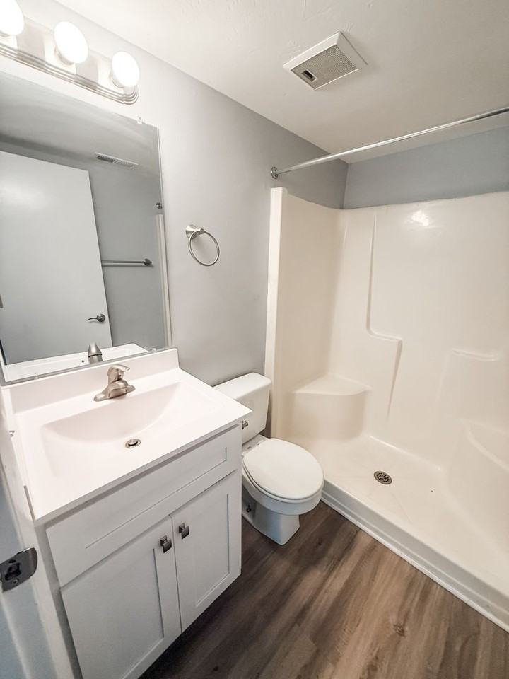 4431 Holly Tree Rd - Photo 7 of 12