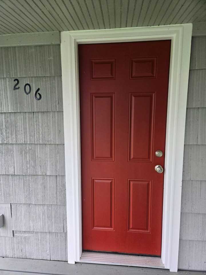 206 N Cedar St - Photo 2 of 13