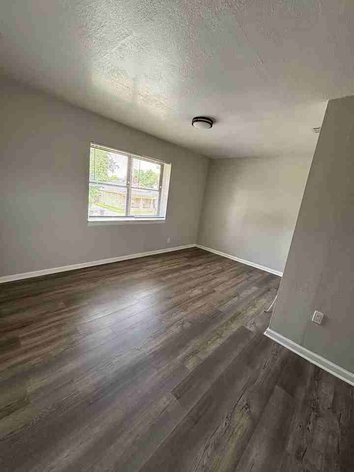 ~112 3rd Street - Photo 3 of 24