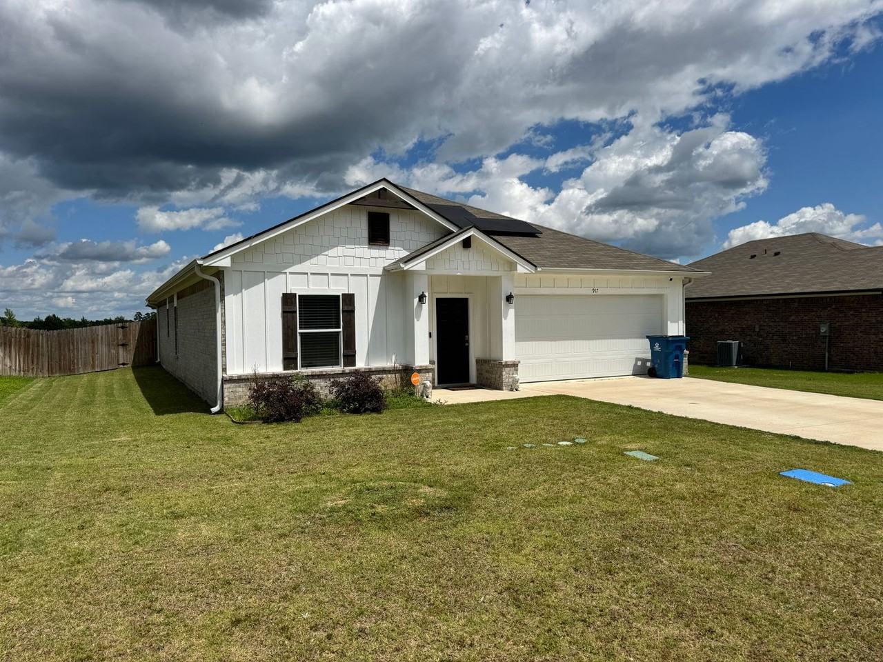 917 Martin St - Photo 2 of 27
