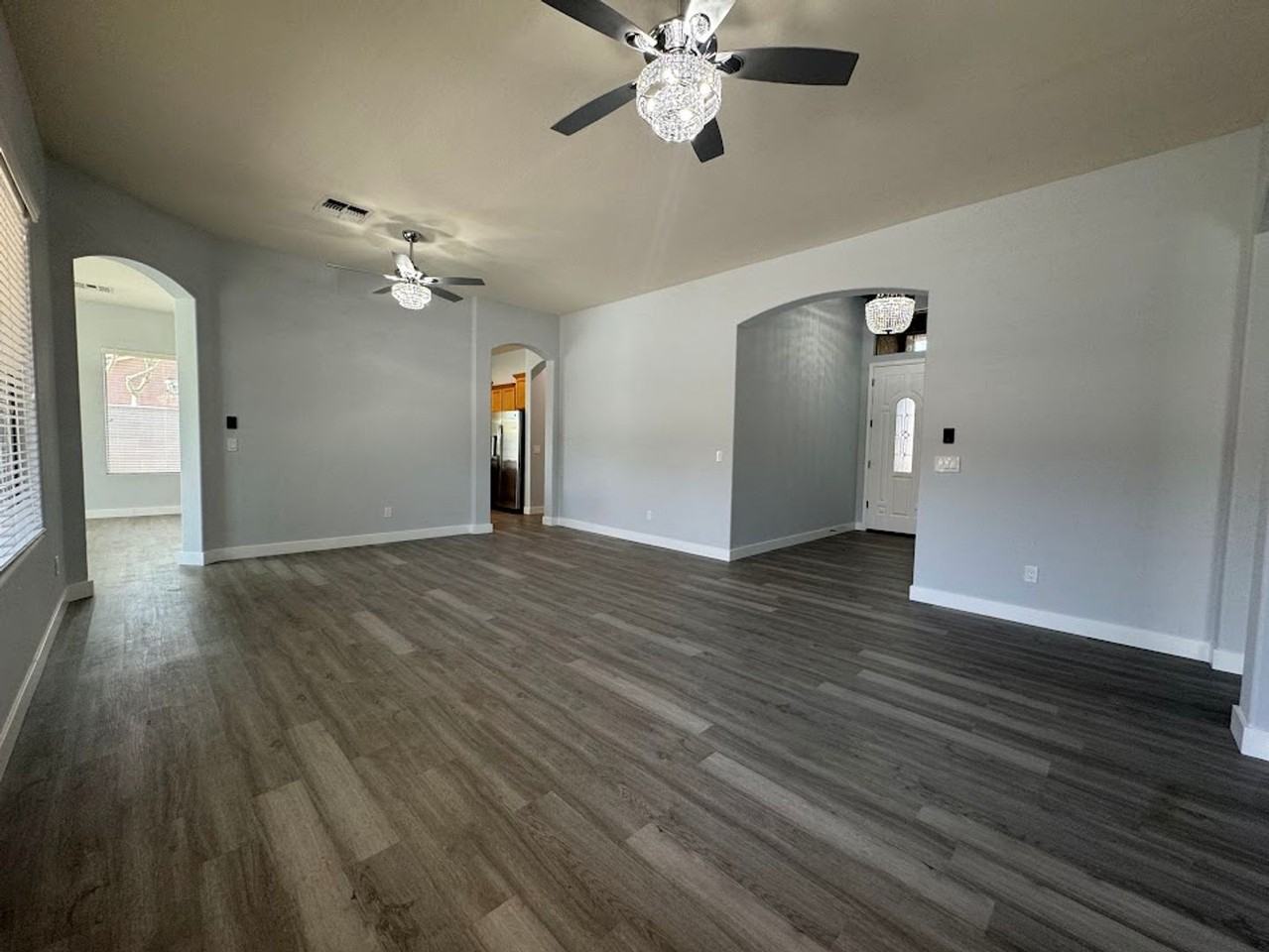 35713 N 32nd Ave - Photo 5 of 31