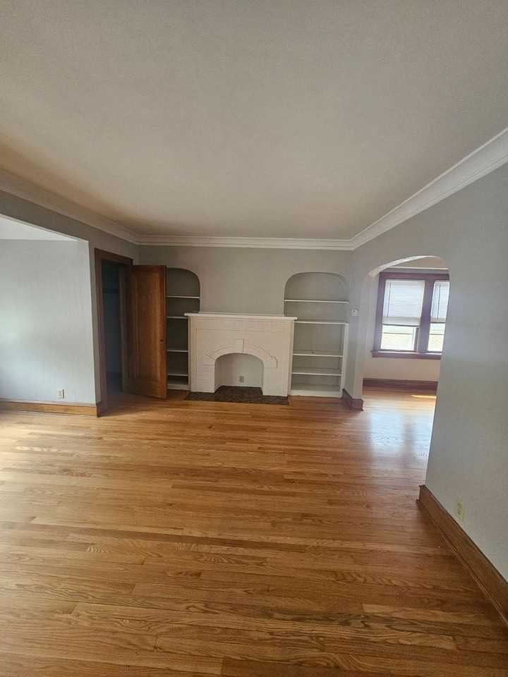 4147 N Bartlett Ave - Photo 4 of 14