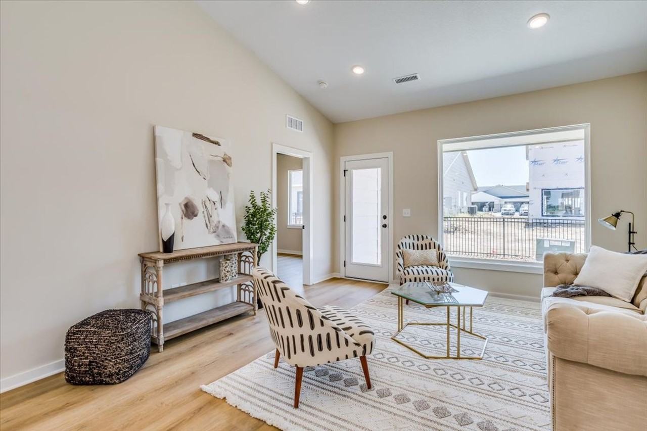 3735 3735 W 30th St N - Photo 4 of 21