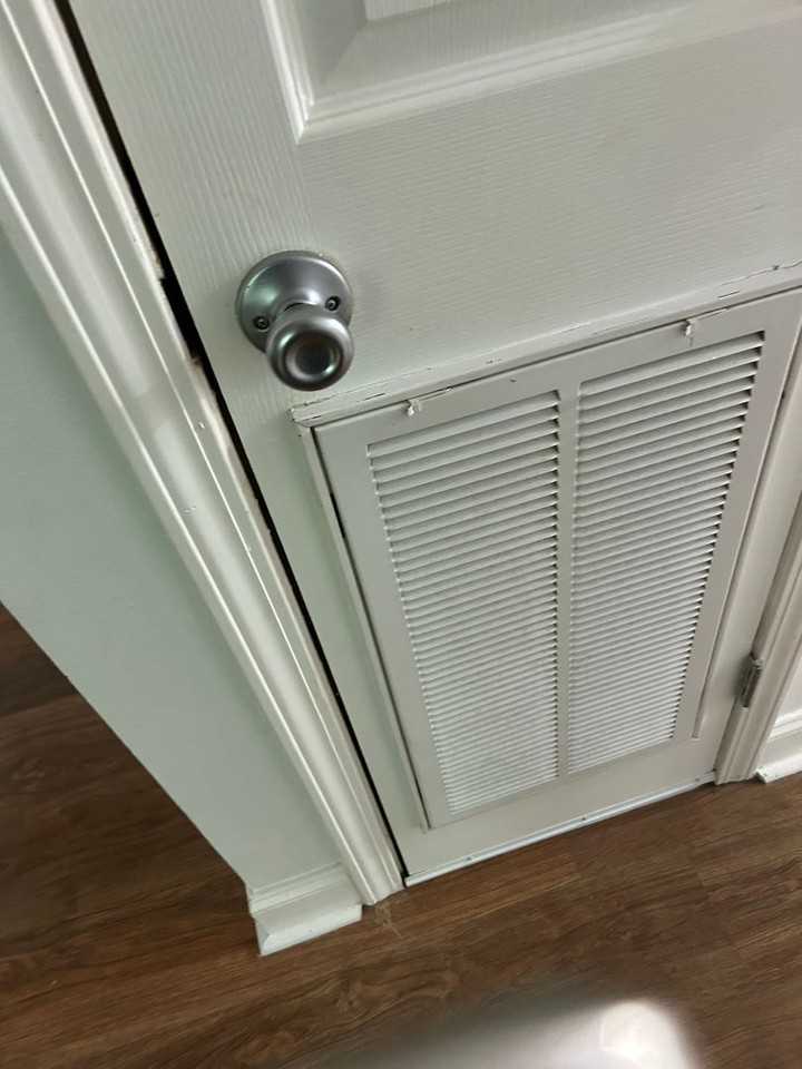2080 Jerlyn Dr - Photo 3 of 23