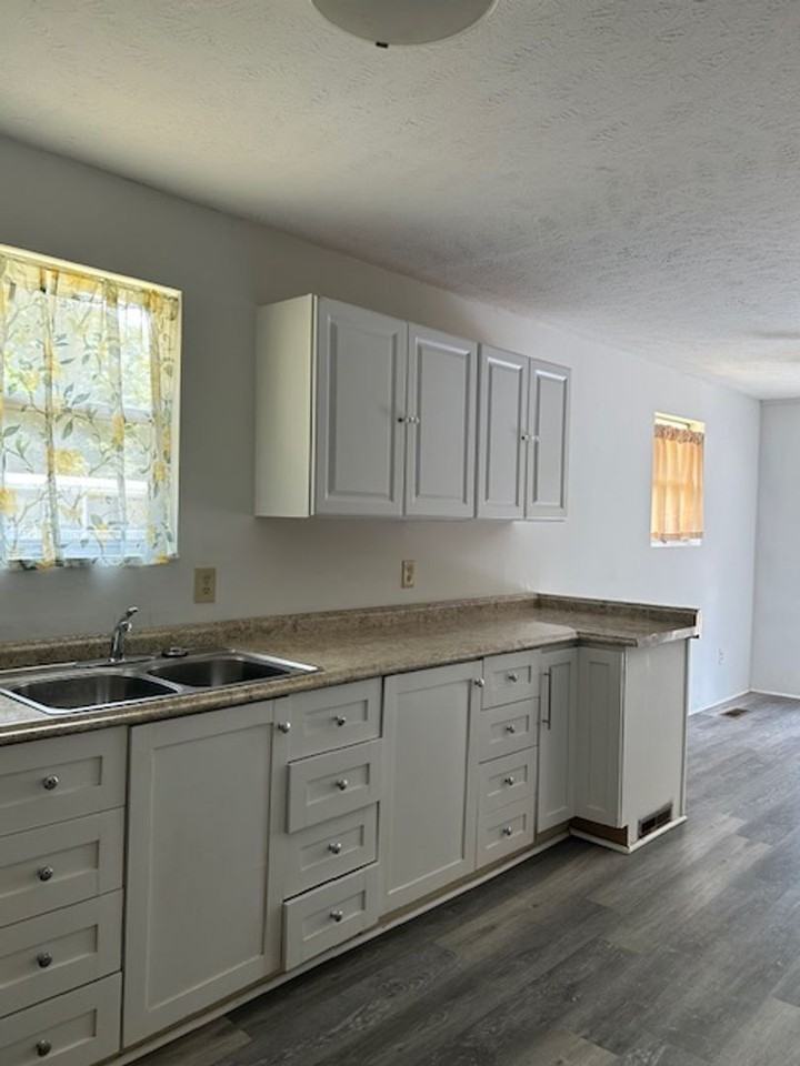 206 Marsh Oaks Dr - Photo 4 of 8