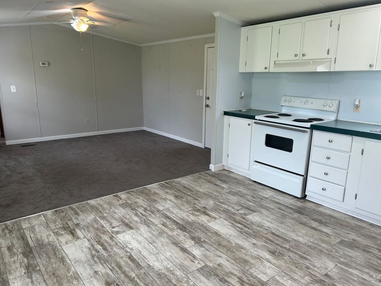 21759 Landwood Trl - Photo 4 of 10