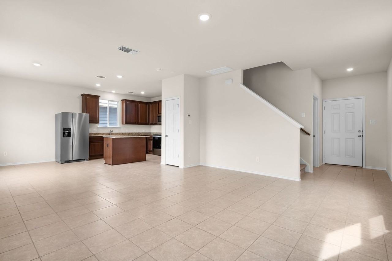169 Katie Elder Dr - Photo 4 of 18