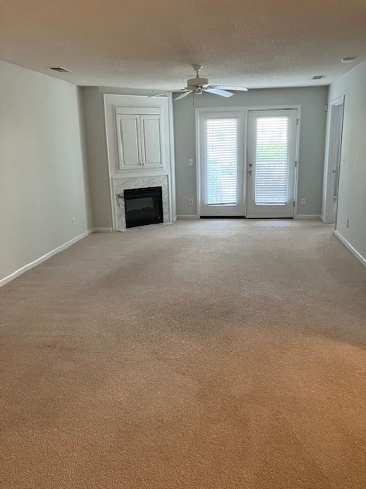 5002 Hunters Trl - Photo 3 of 6