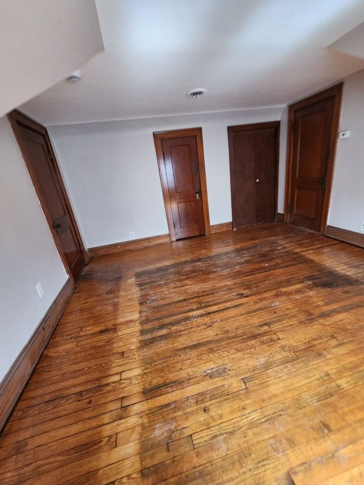 Kendall2550 - Photo 6 of 10