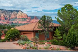 featured image of 227 Les Springs Dr
