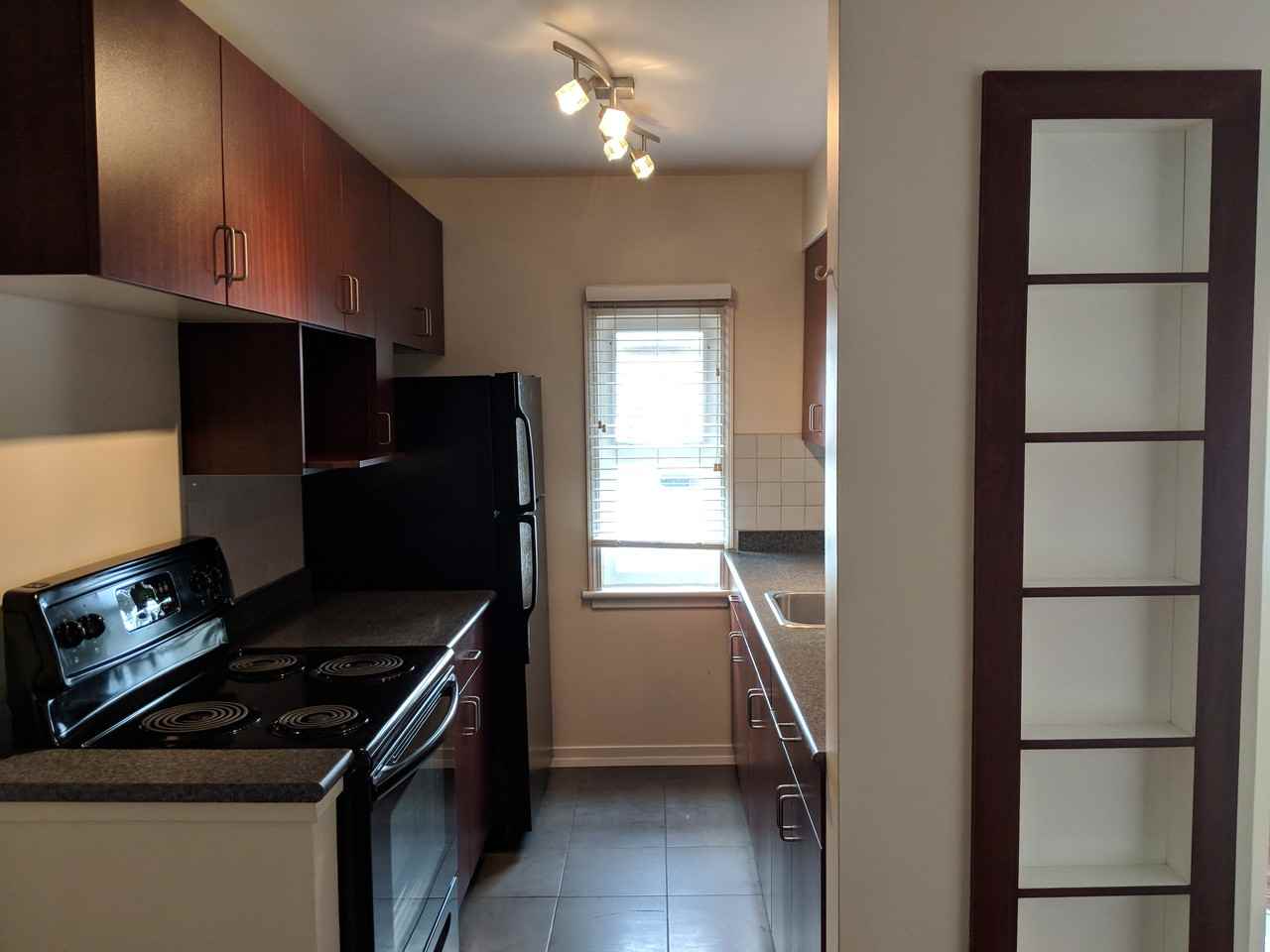 634 Twelfth str., - Photo 4 of 16