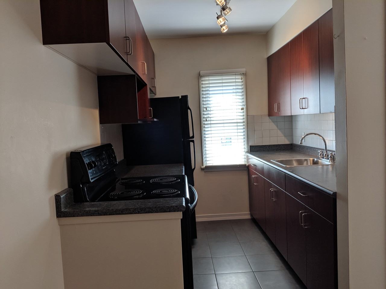 634 Twelfth str., - Photo 6 of 16