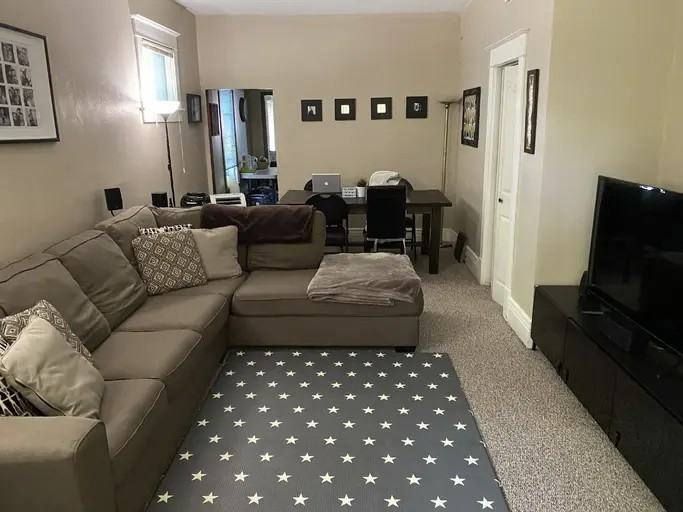 107 Taché Ave #1 - Photo 3 of 11