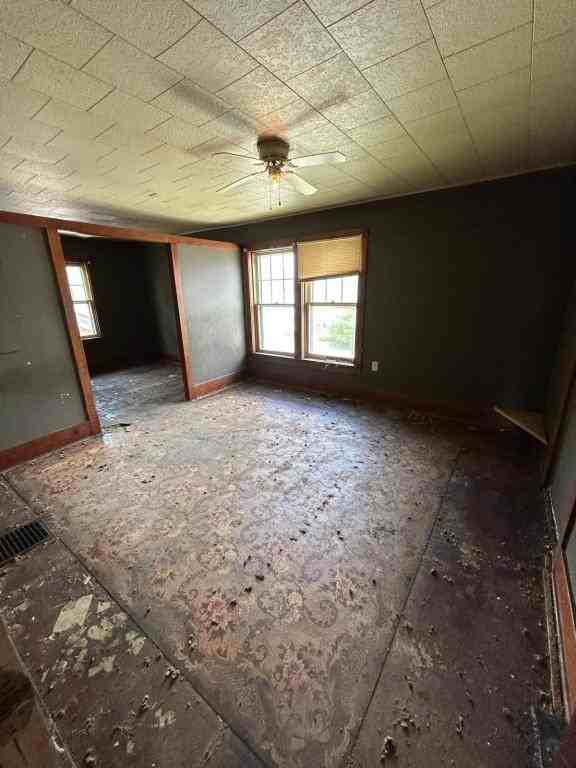 617 1/2 W Galena Ave - Photo 4 of 5