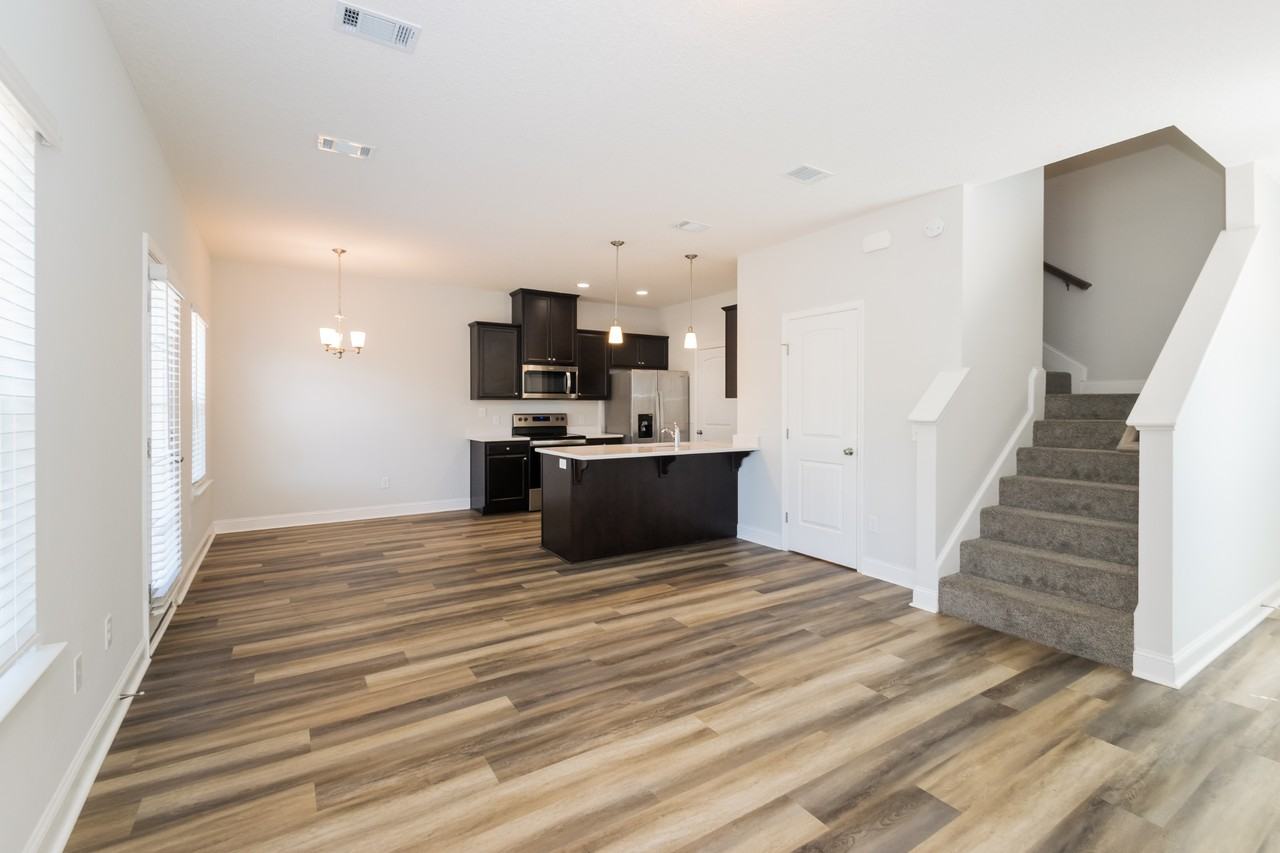108 Sugarberry Cir - Photo 2 of 14