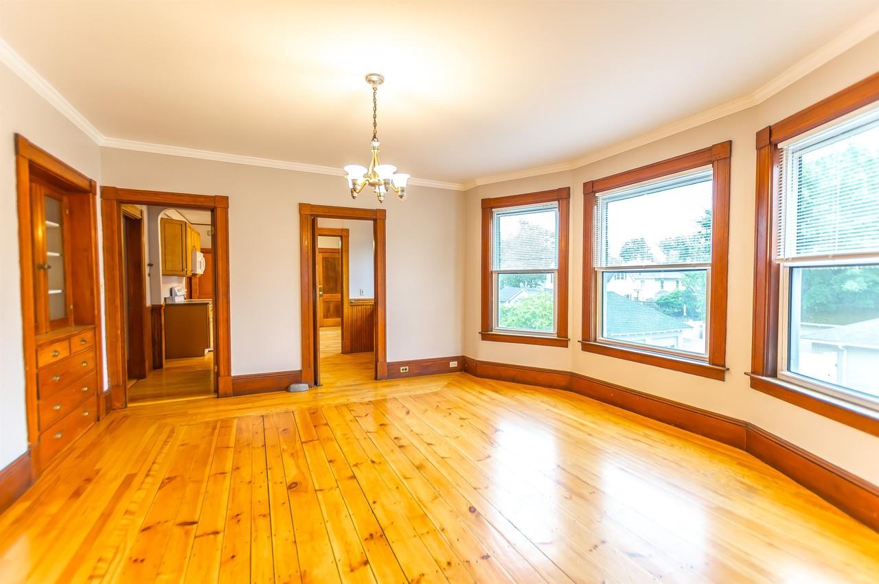 105 Ray St #2 - Photo 4 of 14