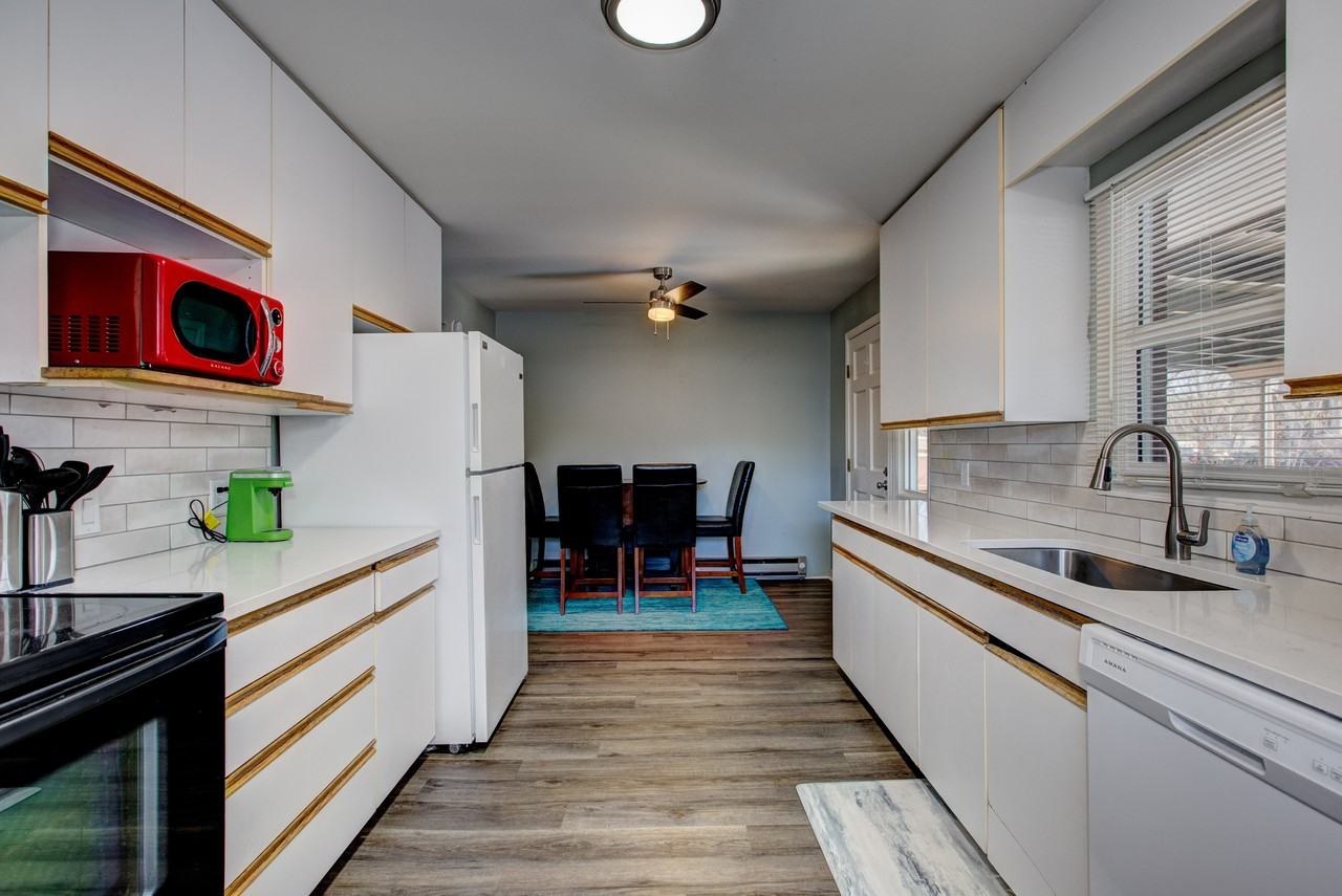 1416 S Chrisway Dr #UP - Photo 7 of 42