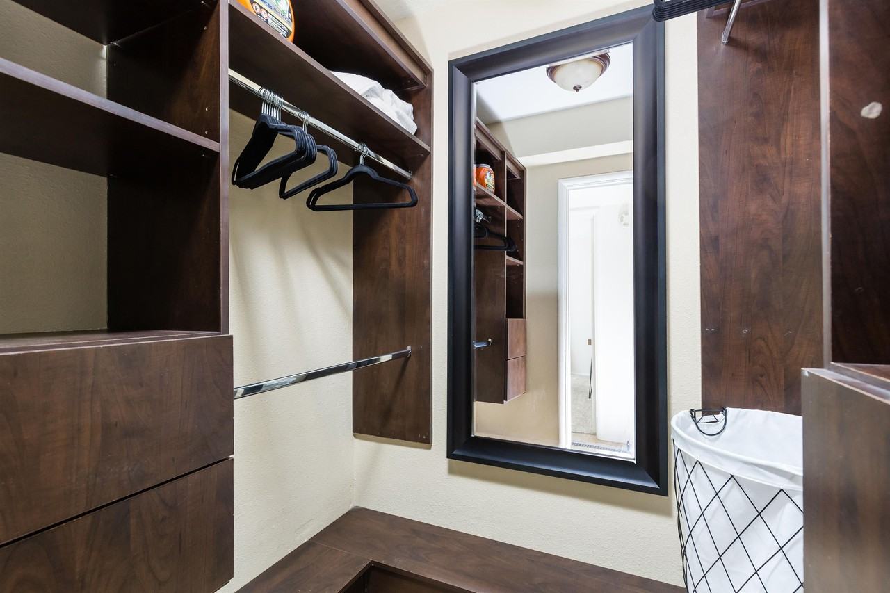 3242 E Camelback Rd #104 - Photo 5 of 10