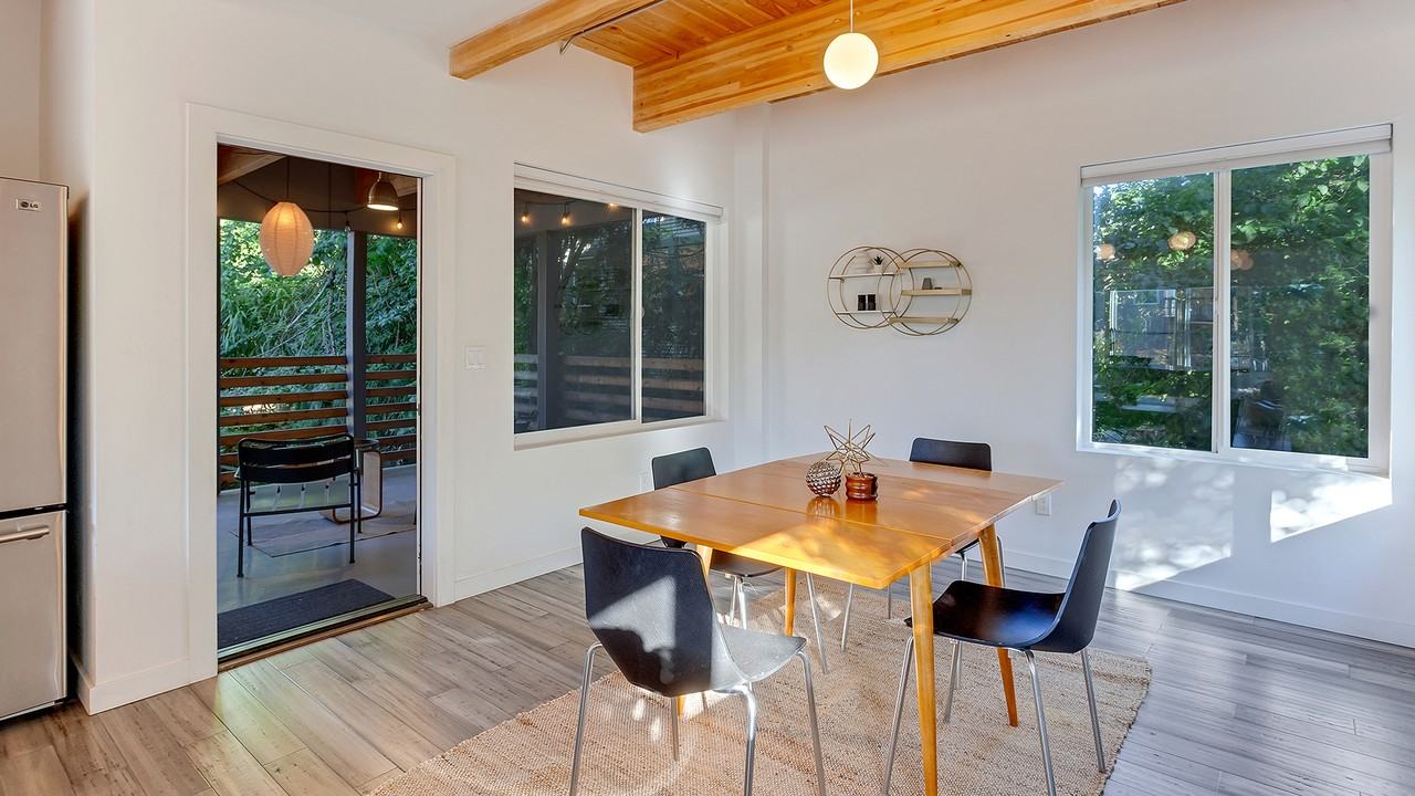 6824 N Catlin Ave #A - Photo 7 of 41