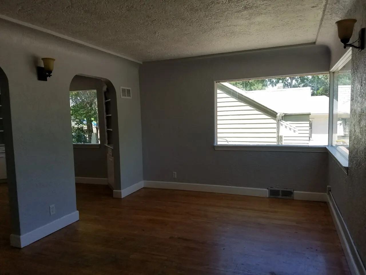 1621 6th Ave #A - Photo 6 of 14