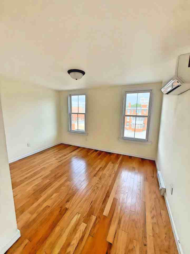 356 3rd St #2 - Photo 3 of 8