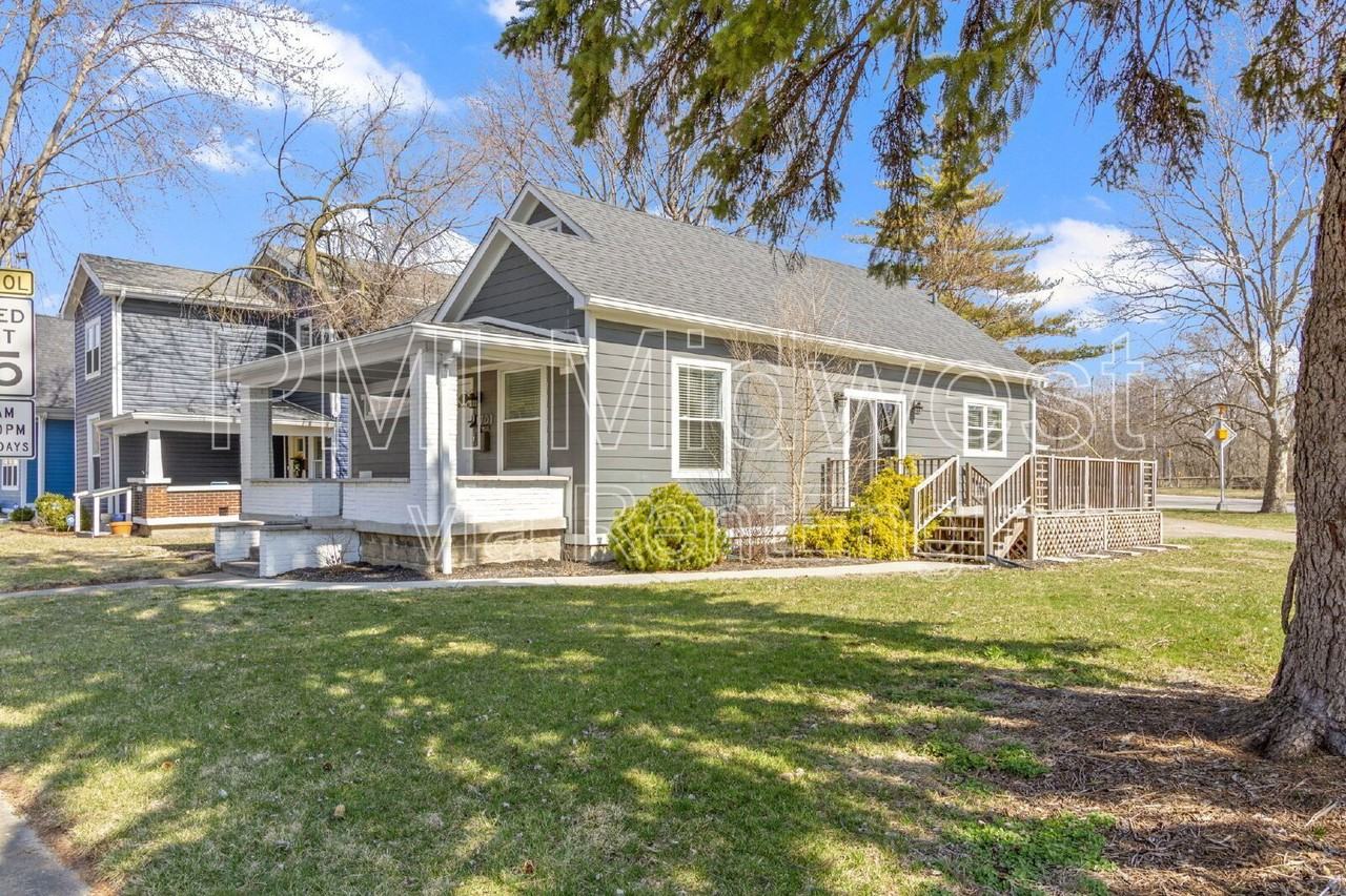 1701 Barth Ave - Photo 4 of 47
