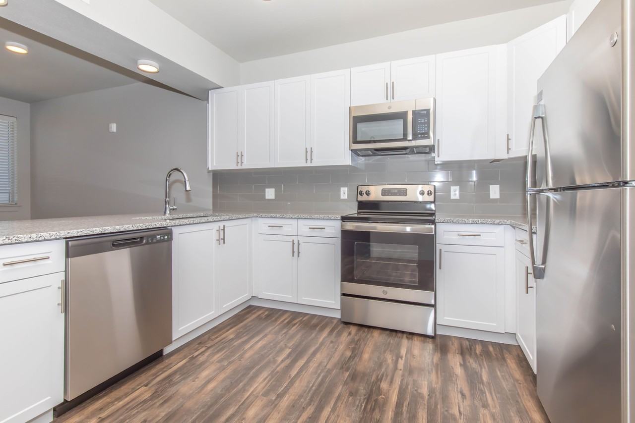 532 CO - Photo 2 of 50