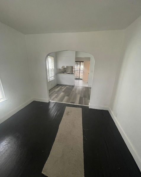 1733 Kansas Ave - Photo 2 of 18