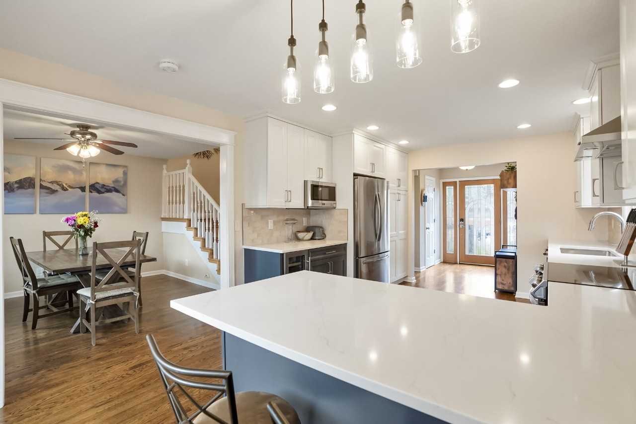 481 S Washington St - Photo 6 of 31