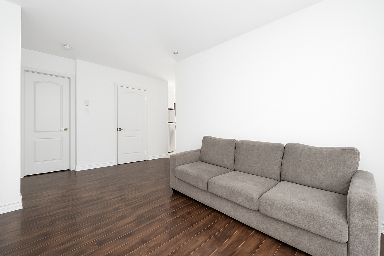 2026 Rue Montcalm - Photo 2 of 10