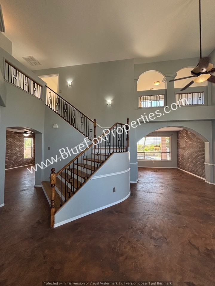 4223 S Amber Rock Ave - Photo 2 of 29