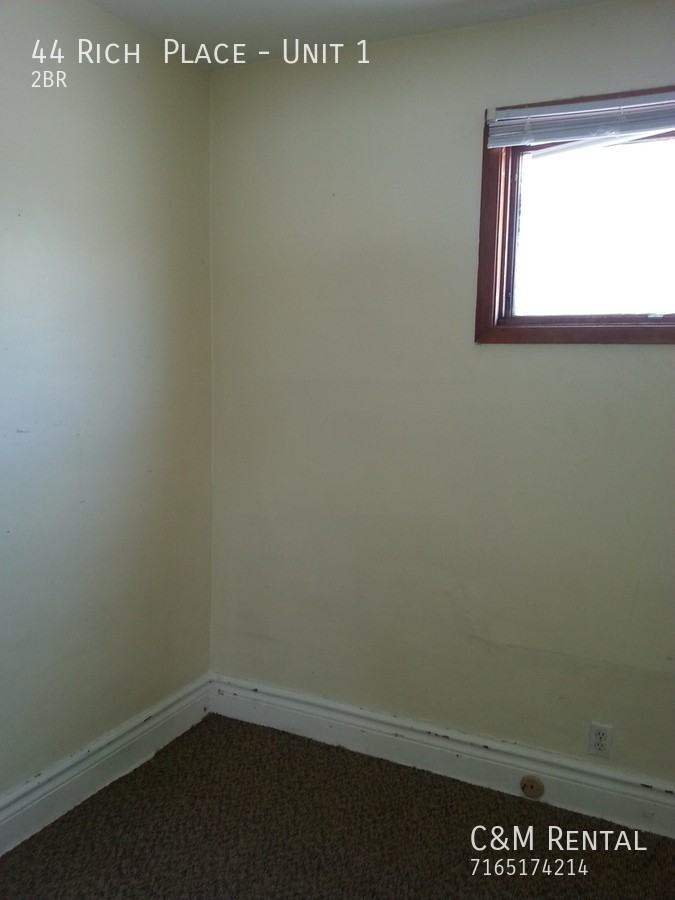 44 Rich Pl #1 - Photo 4 of 8