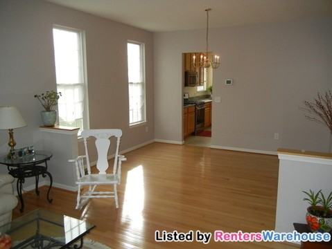 796 Wellesley Ct - Photo 3 of 15