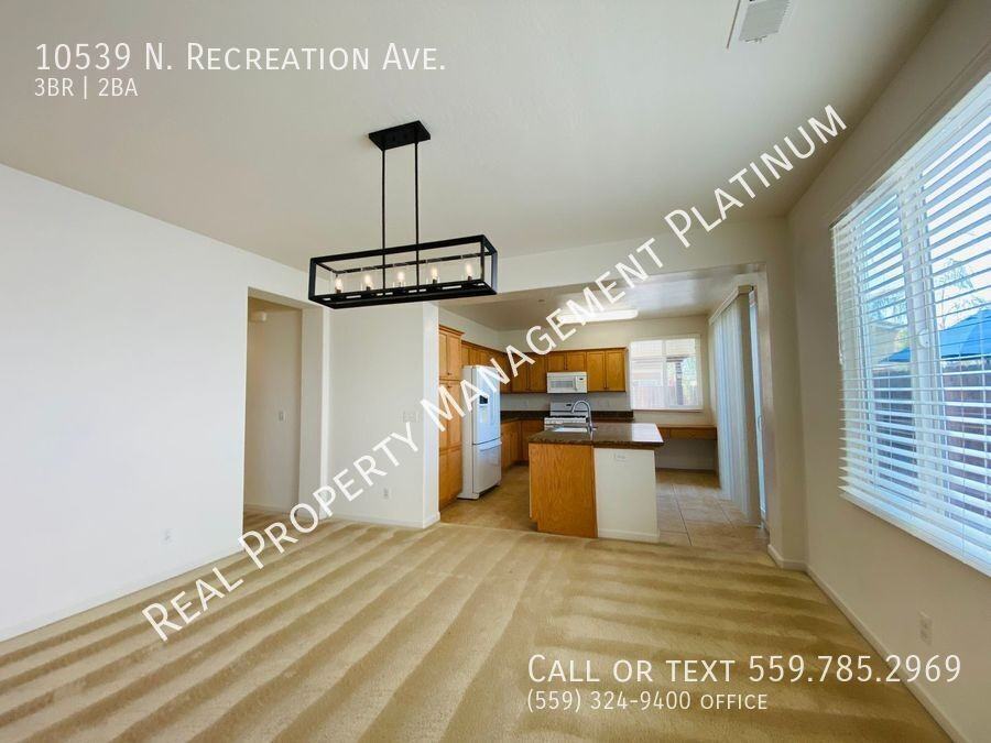 10539 N Recreation Ave - Photo 2 of 39