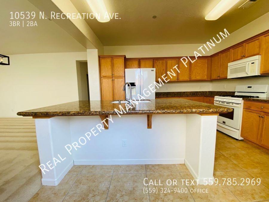 10539 N Recreation Ave - Photo 3 of 39