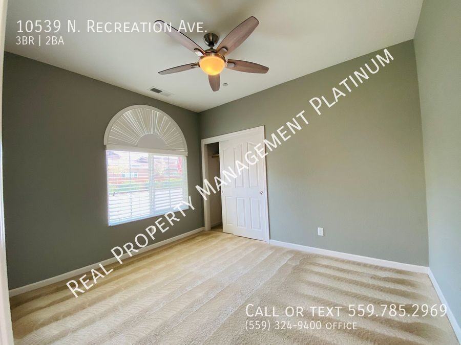 10539 N Recreation Ave - Photo 5 of 39