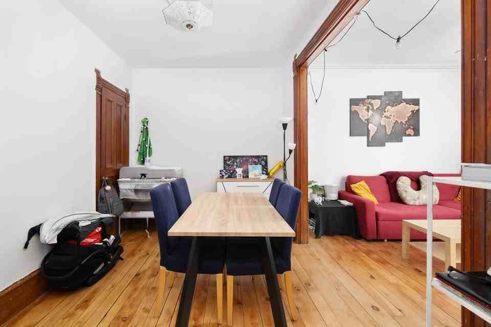 2024 Rue Montcalm - Photo 3 of 15